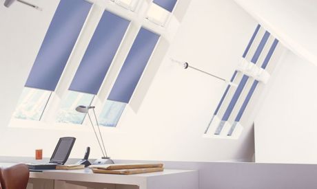 Jak zaciemnić poddasze: zaciemnienie okien dachowych