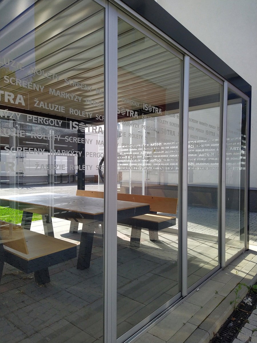 Detaily ARTOSI GLASS – przesuwny ramowy system oszklenia
