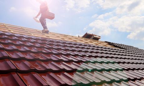 O czym trzeba pamiętać wybierając dach dla nowego domu?