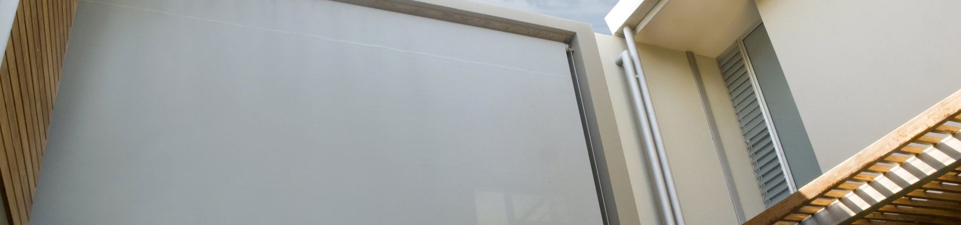 Pomysł tygodnia: Rolety ekranowe umożliwią wietrzenie również z zaciągniętym zaciemnieniem