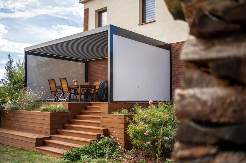 Kolorowe trendy w zaciemnieniach: Dlaczego antracyt jest kolorem numer jeden