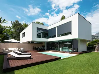 Rolety przedokienne i bezpieczeństwo: Ochrona przed złodziejami